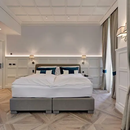 Szálloda Grand Des Alpes 5*