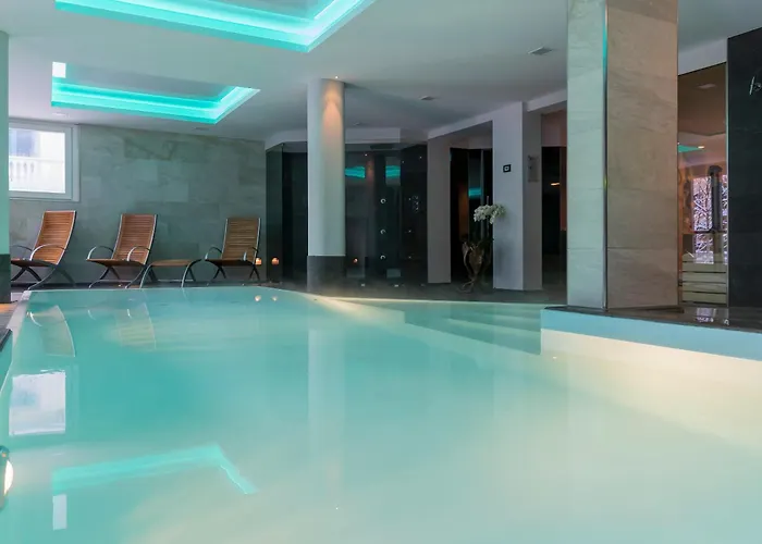 Hotel Grand Des Alpes 5*